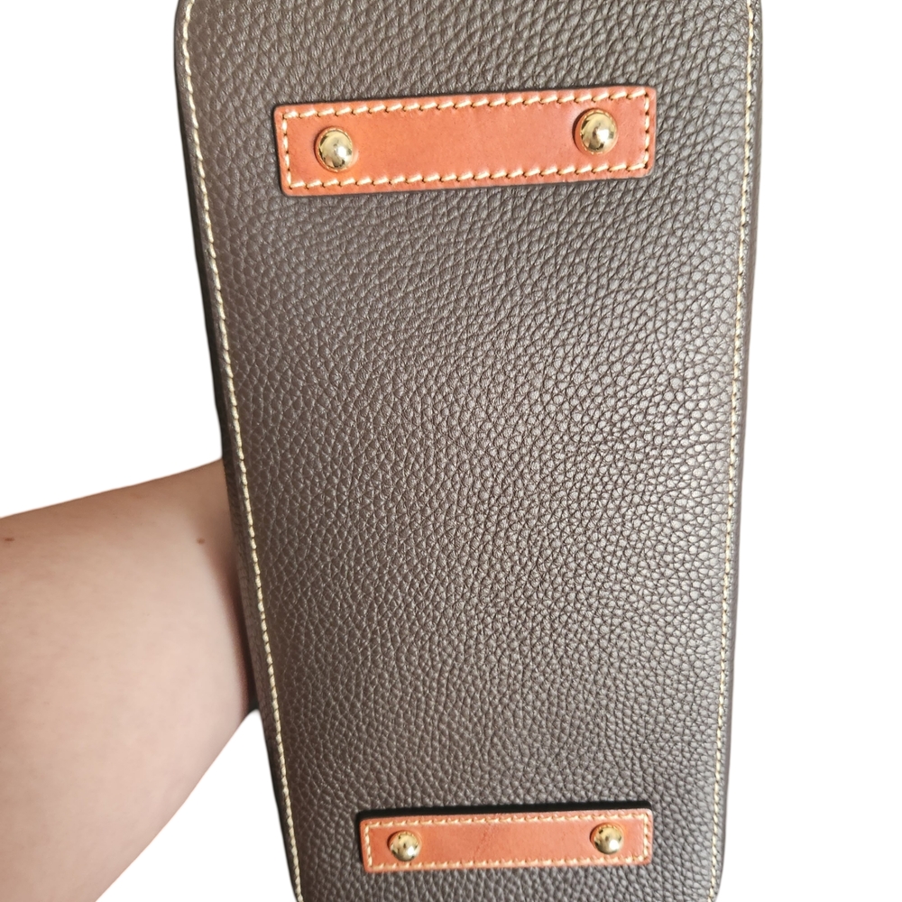Dooney & Bourke Pebble Grain Small Briana With Pouch - Picture 7 of 8